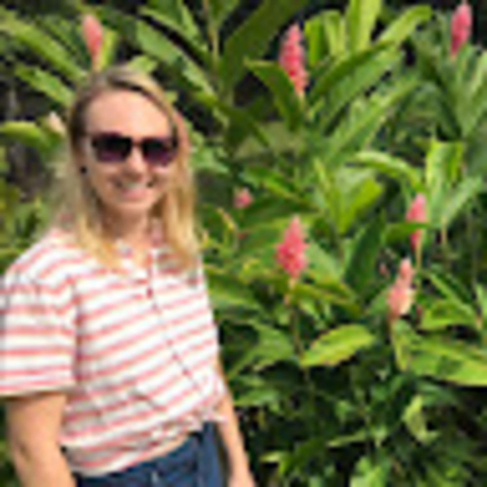 Meet your Posher, Lauren